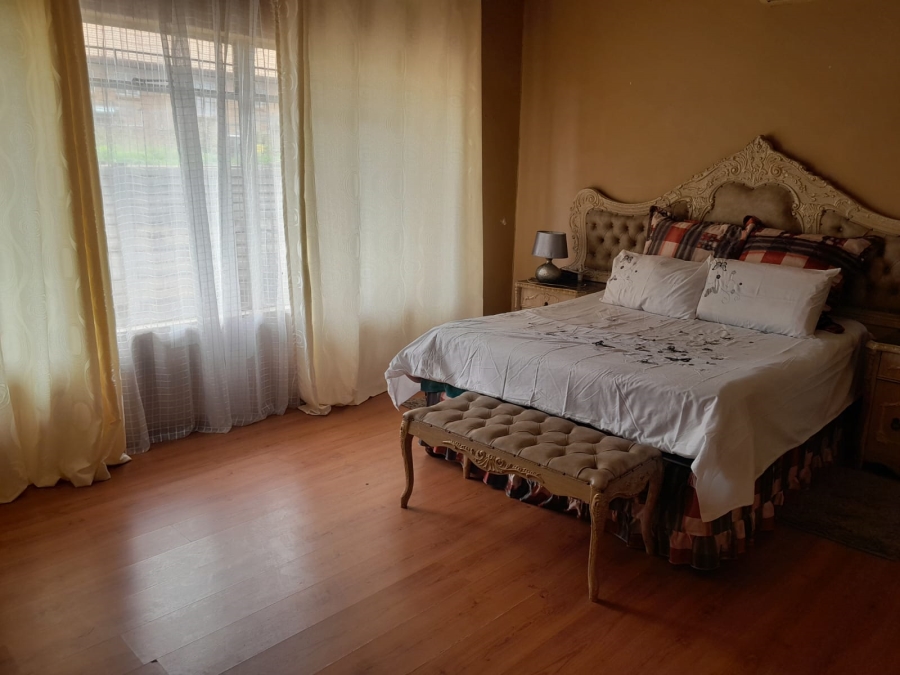 3 Bedroom Property for Sale in Rustenburg Central North West